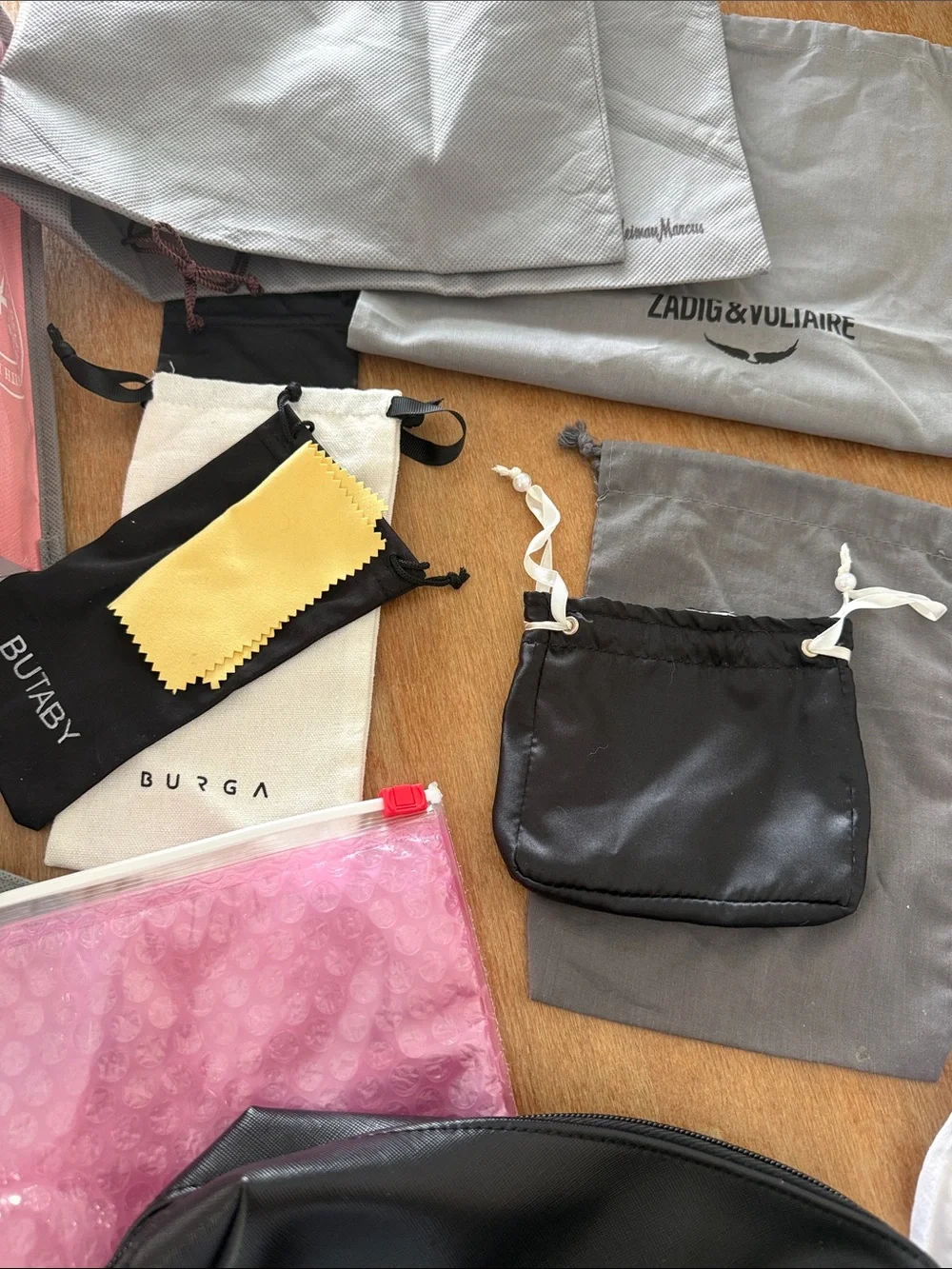Mystery Bag Bundle - 30 pieces - various dust bags and gift bags